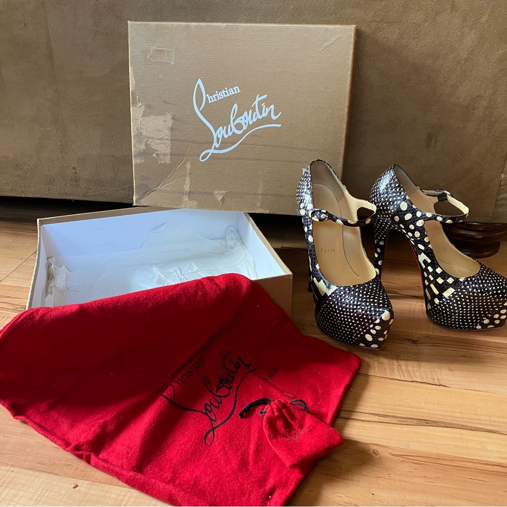Christian Louboutin Black and White Polka Dot Women's Shoes - Picture 2 of 9